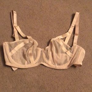 VICTORIAS SECRET VERY SEXY MESH UNLINED BALCONET NUDE COLOR BRA SIZE 34D!!!